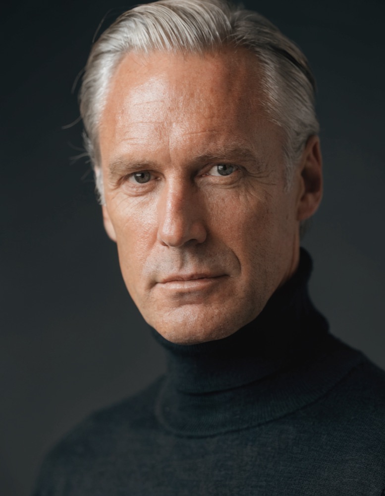Dr. Daniel Roth